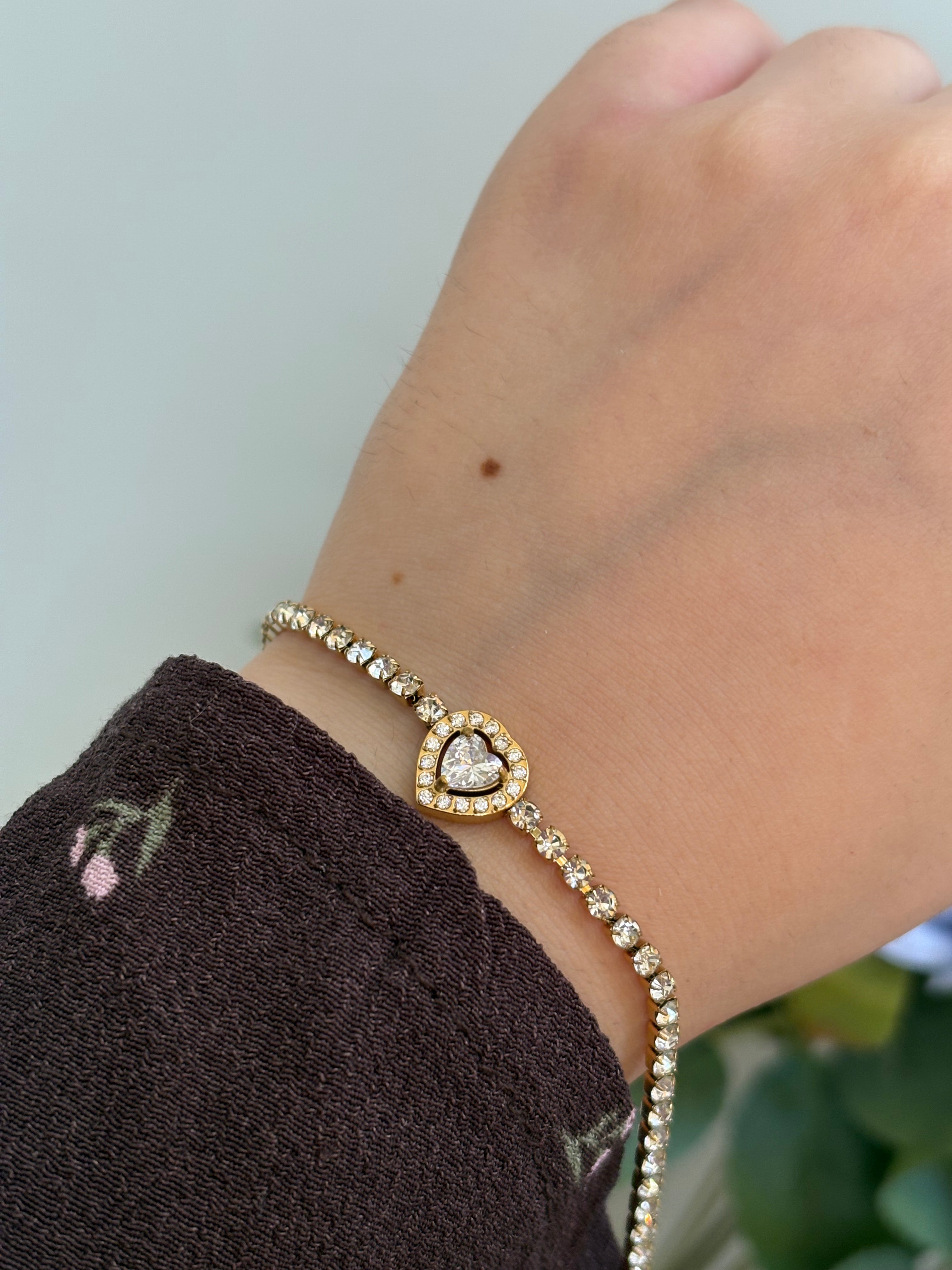 Heart rhinestone bracelet