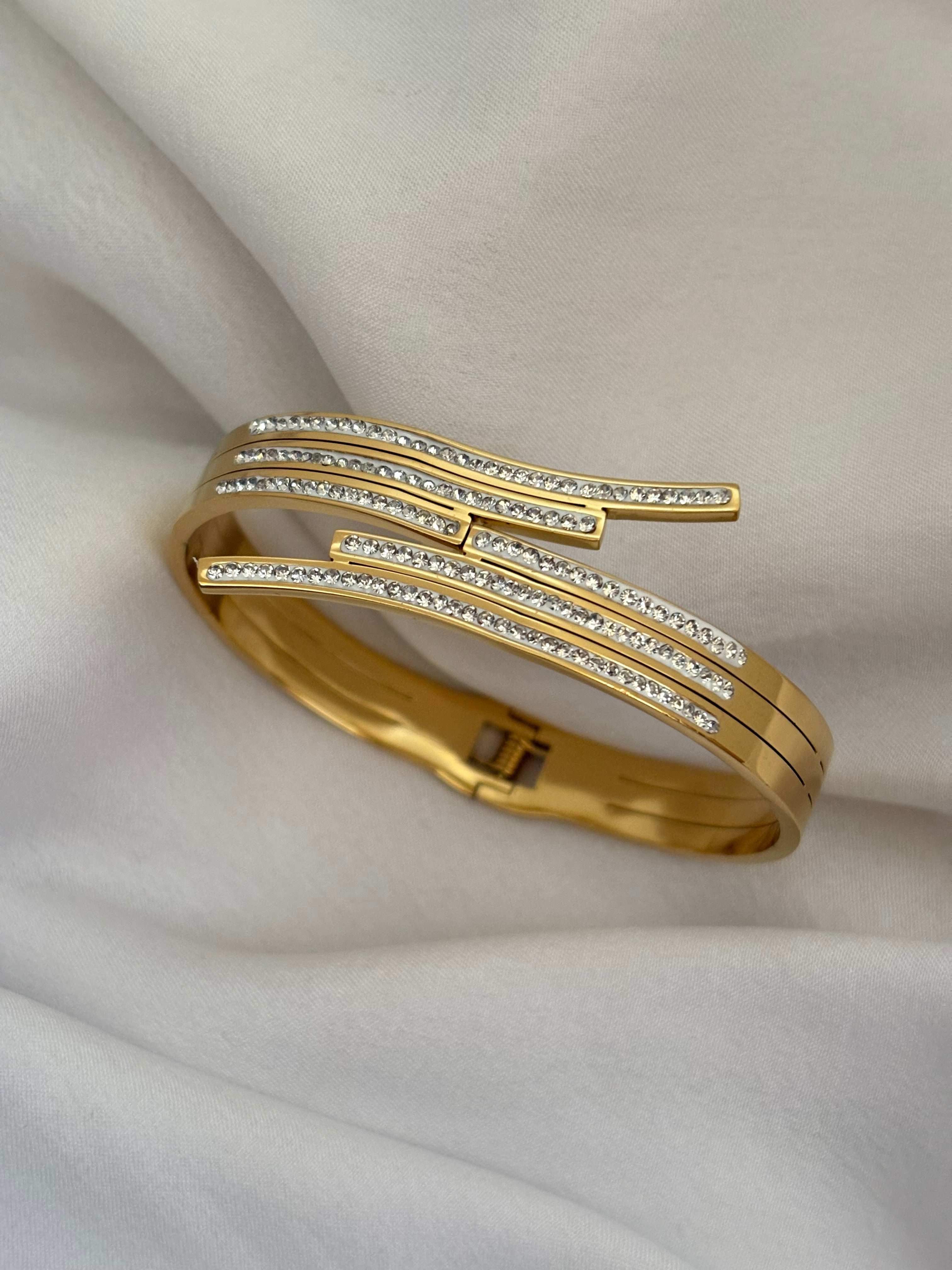 Globe bracelet