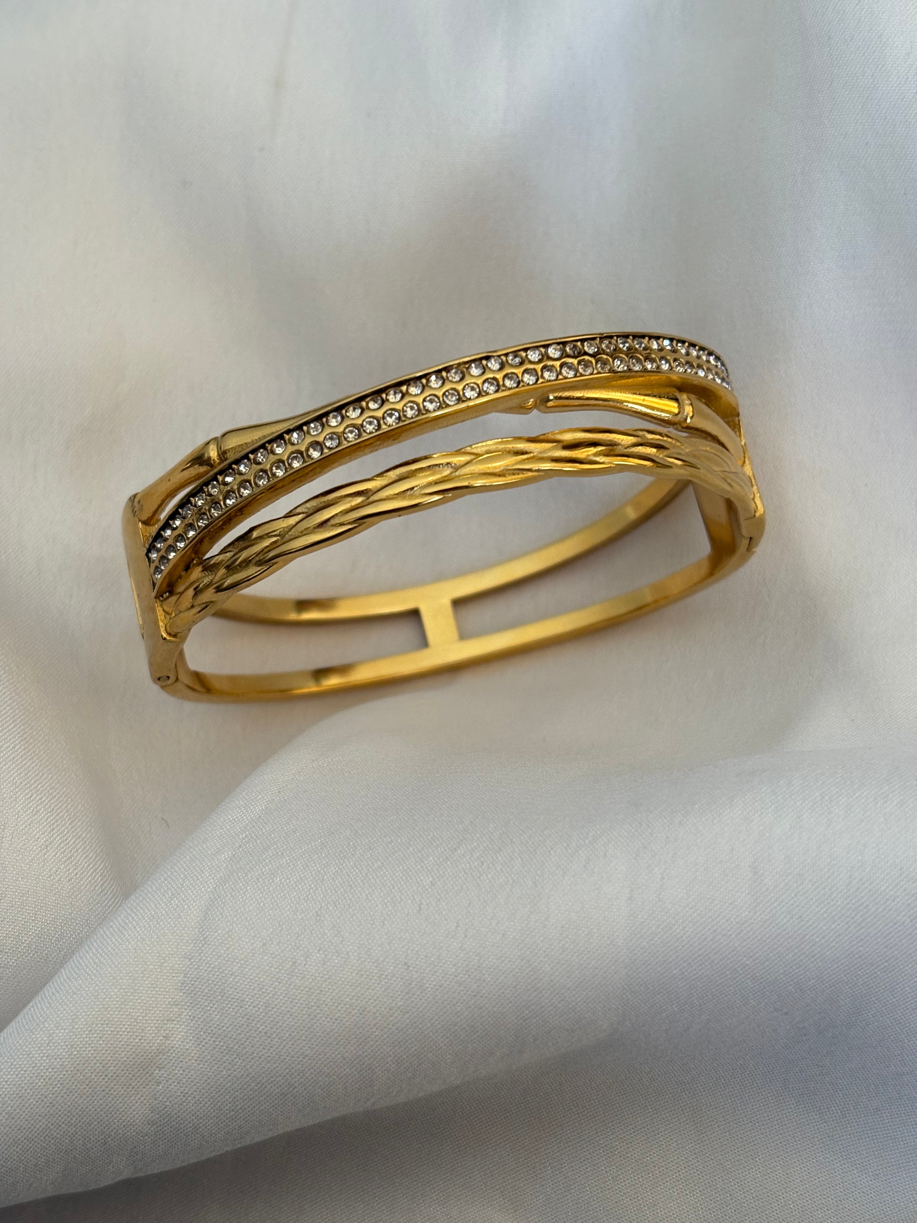Slay bracelet