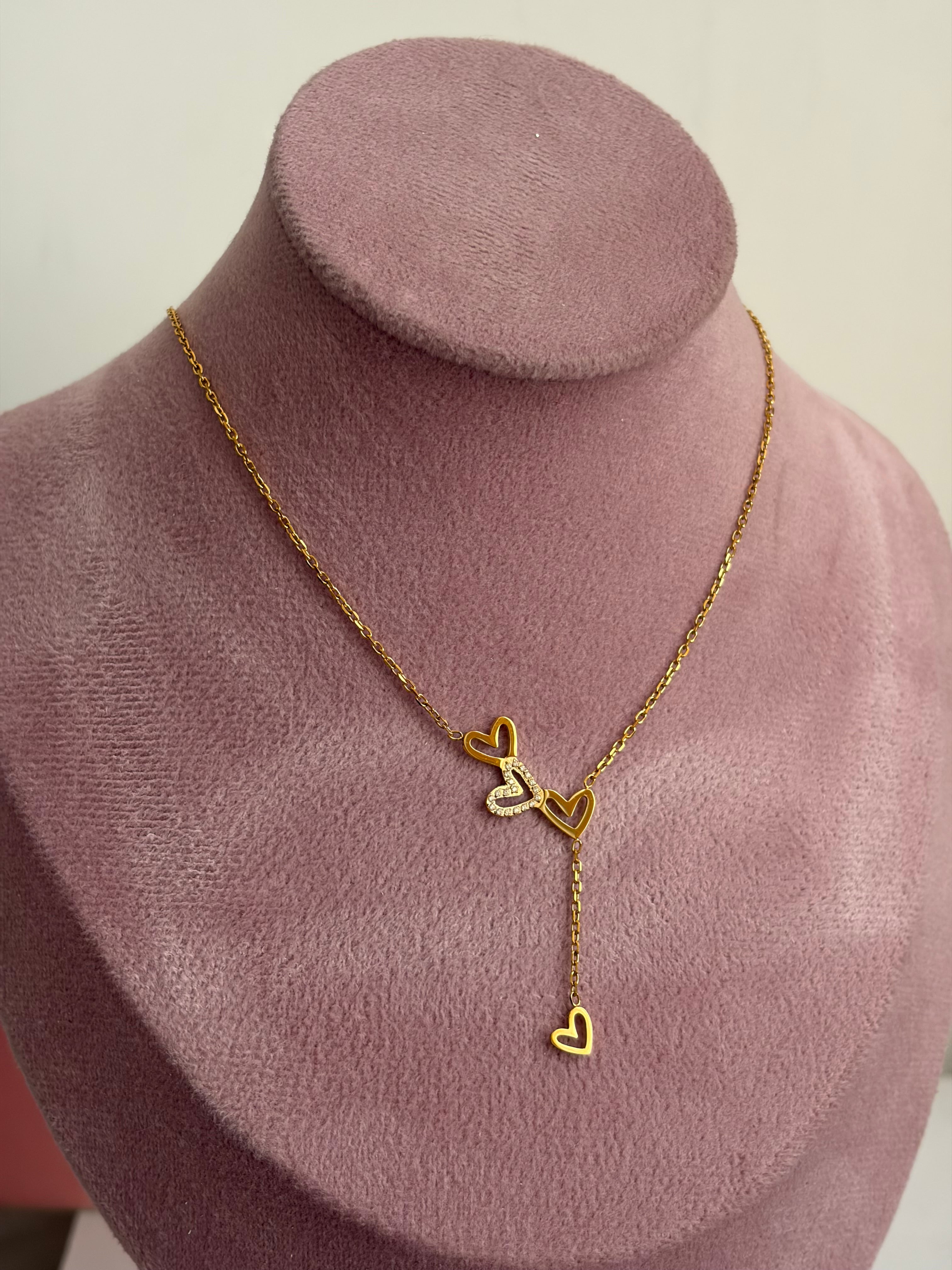 Hearts sleek necklace
