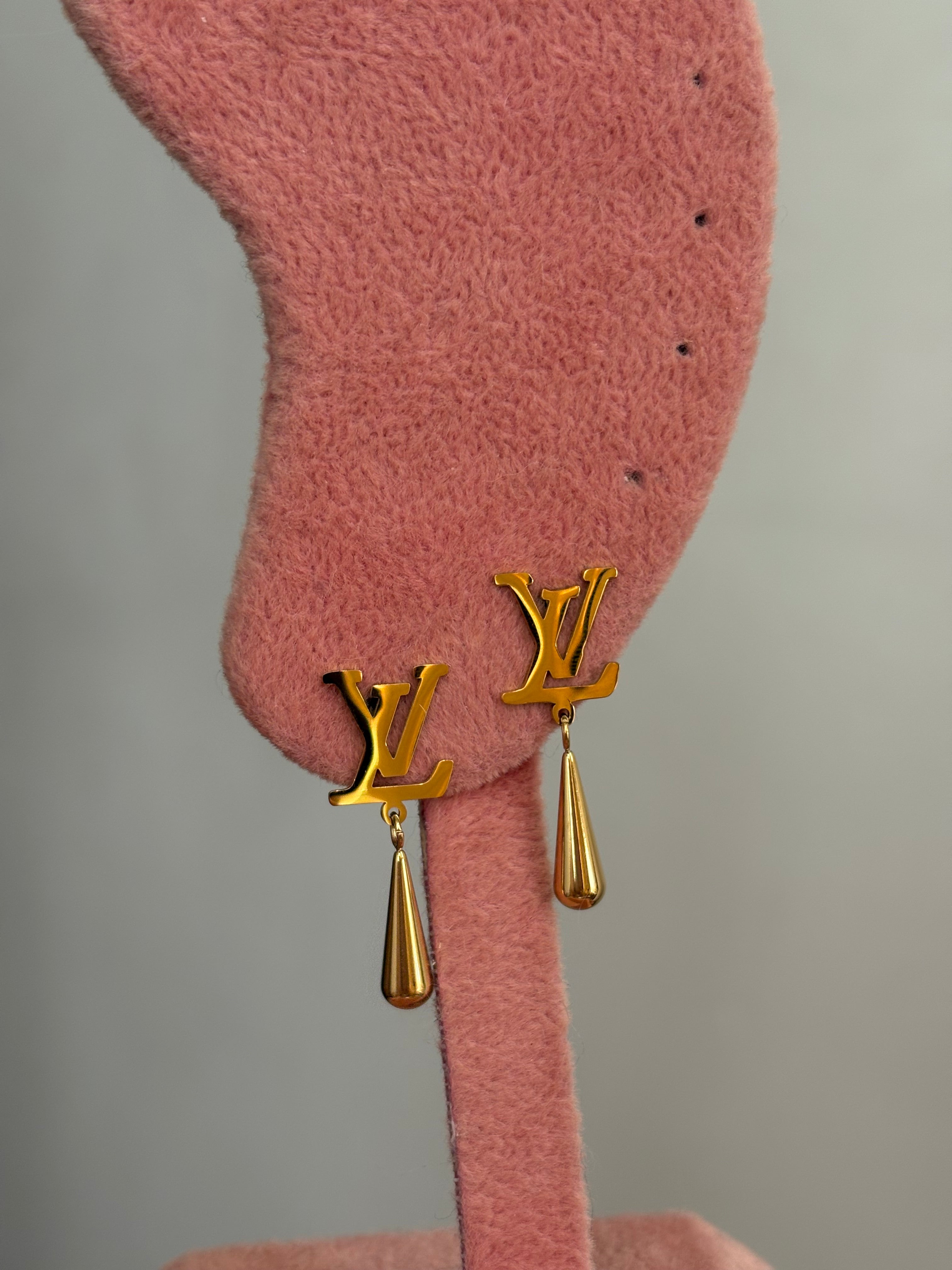 LV earring