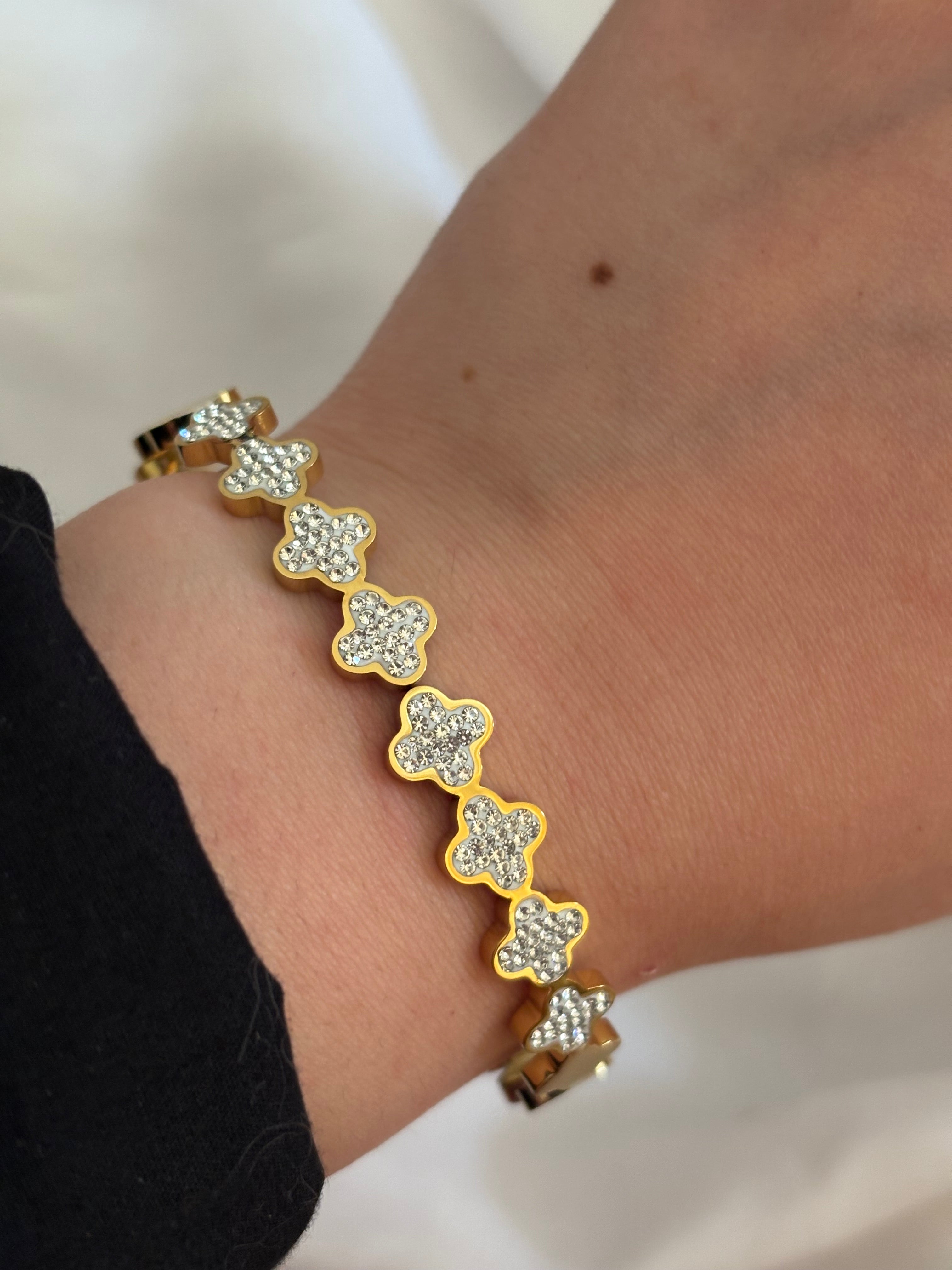 Clover studded bracelet