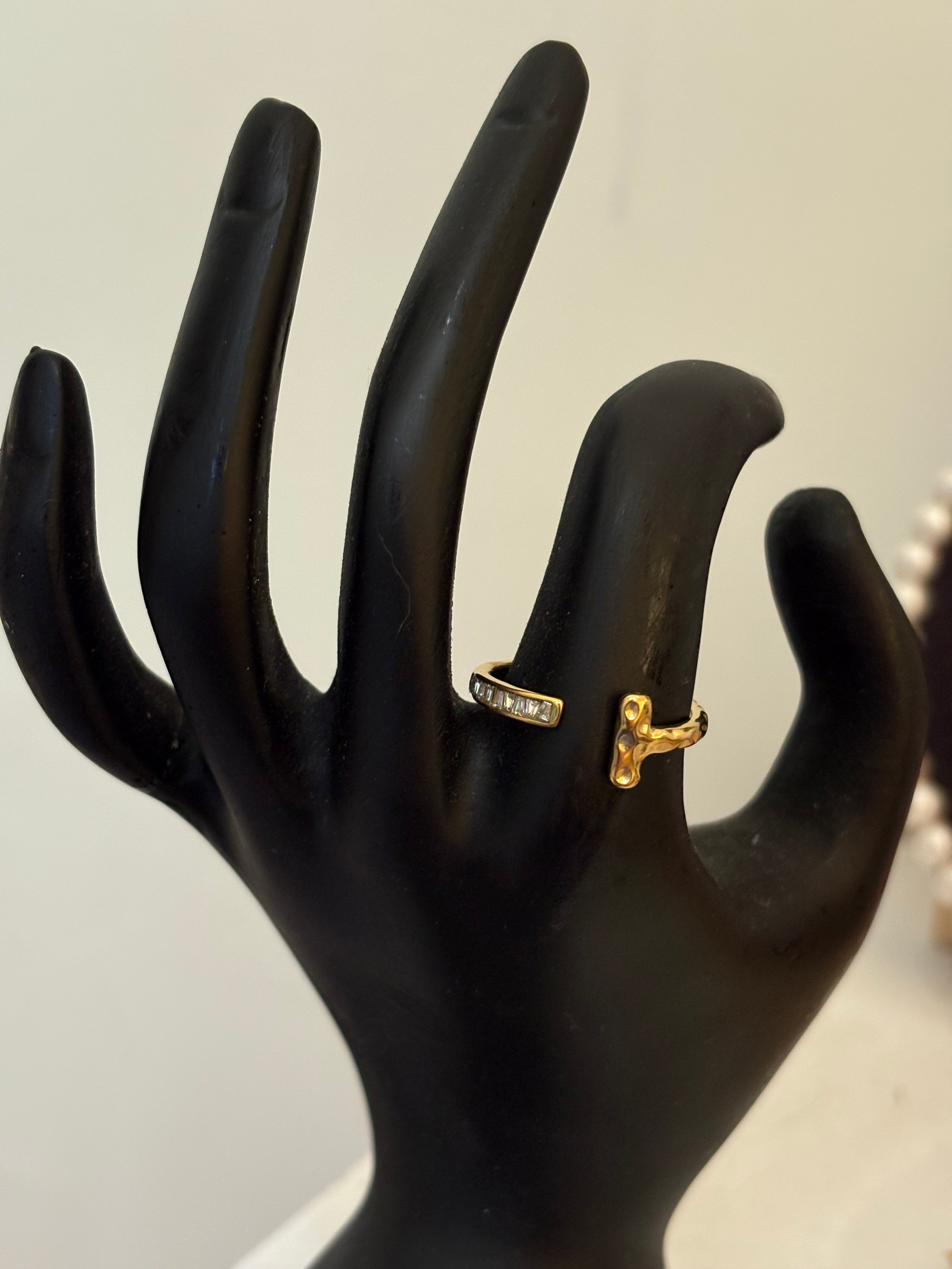 Goodluck ring