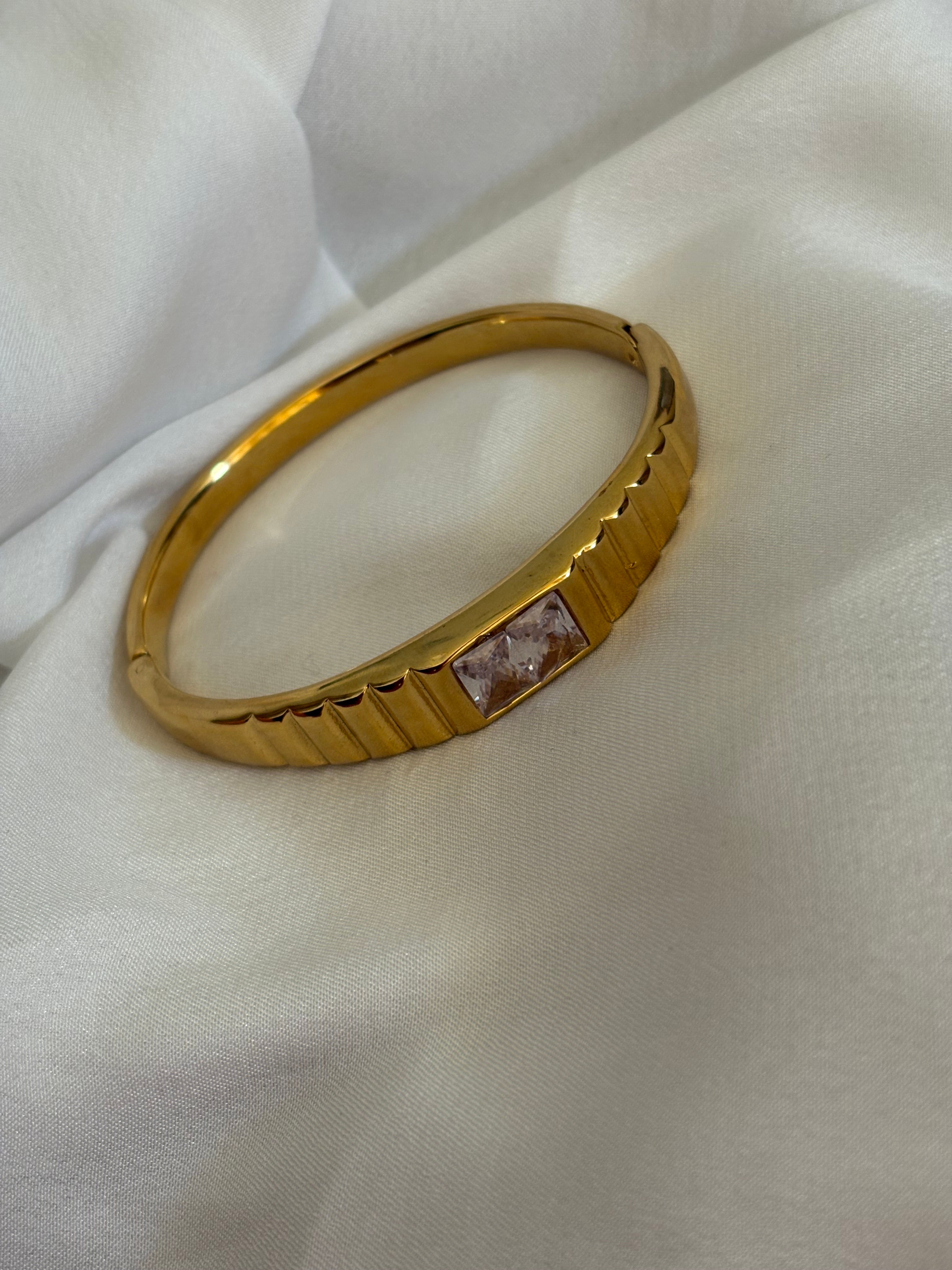 Craze bracelet