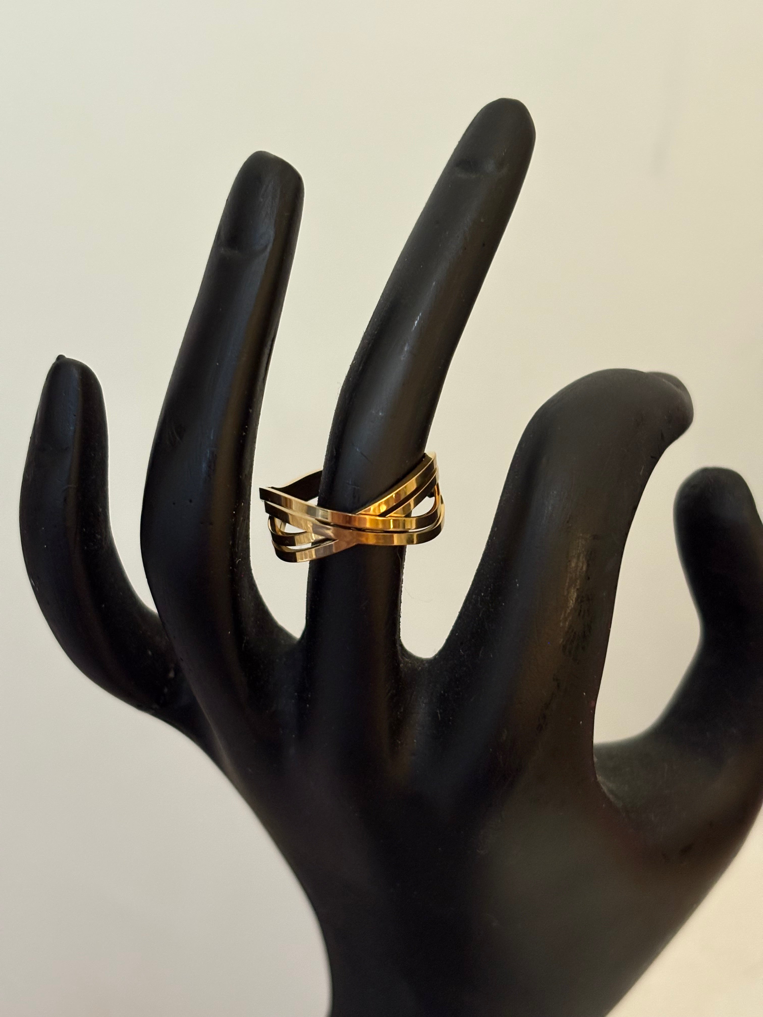Infinity ring