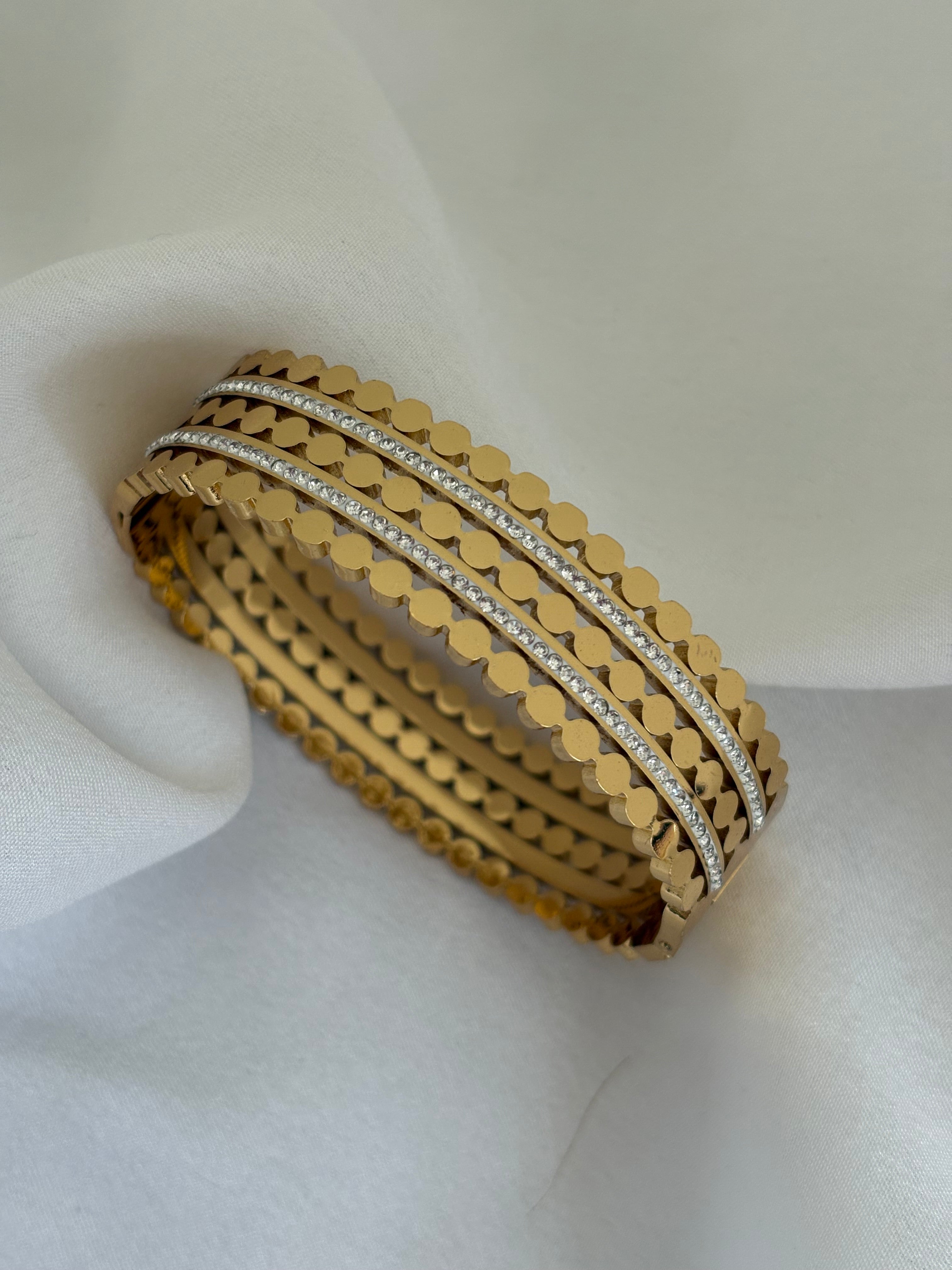 Peach bracelet