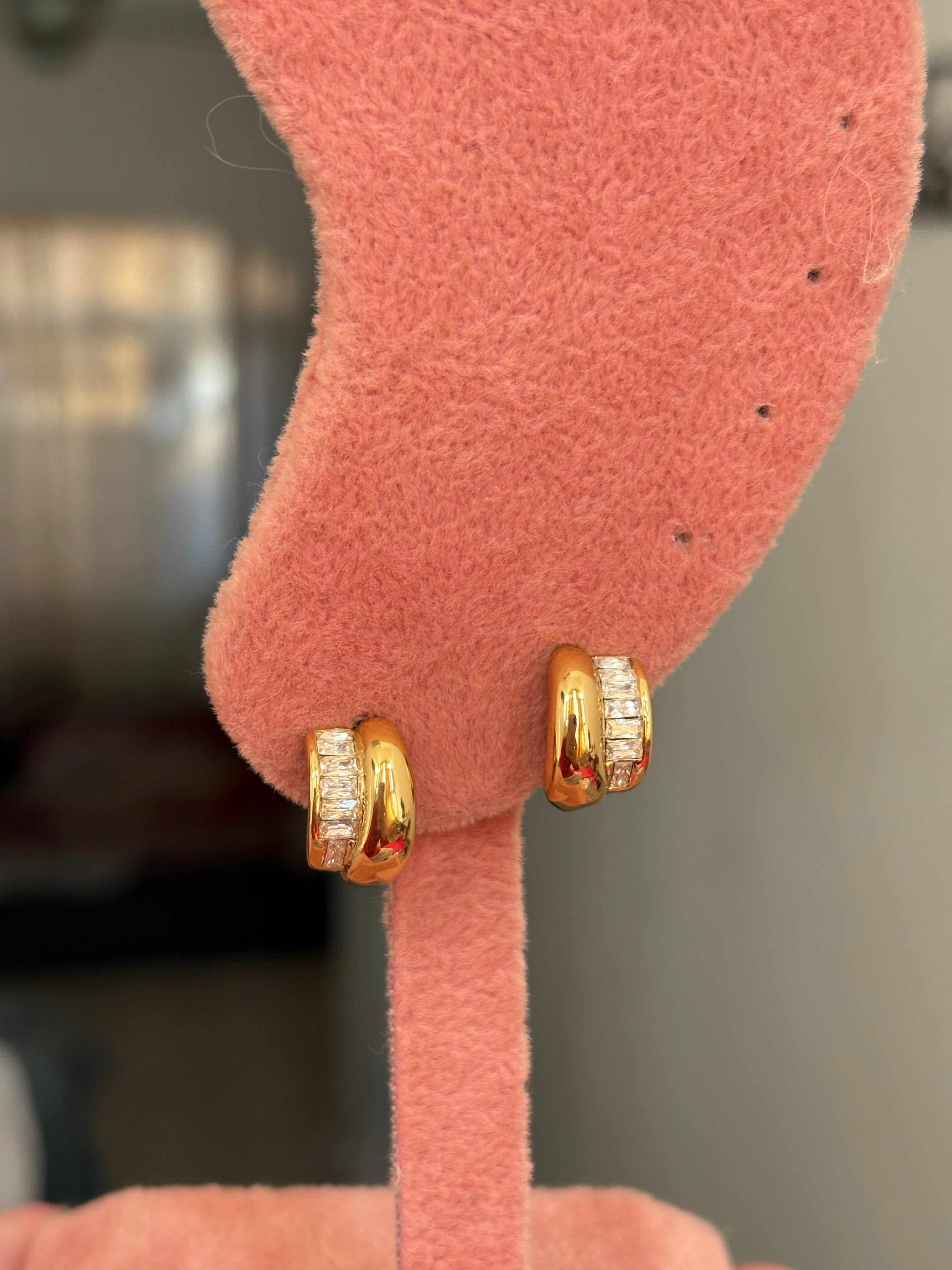 Ami earring
