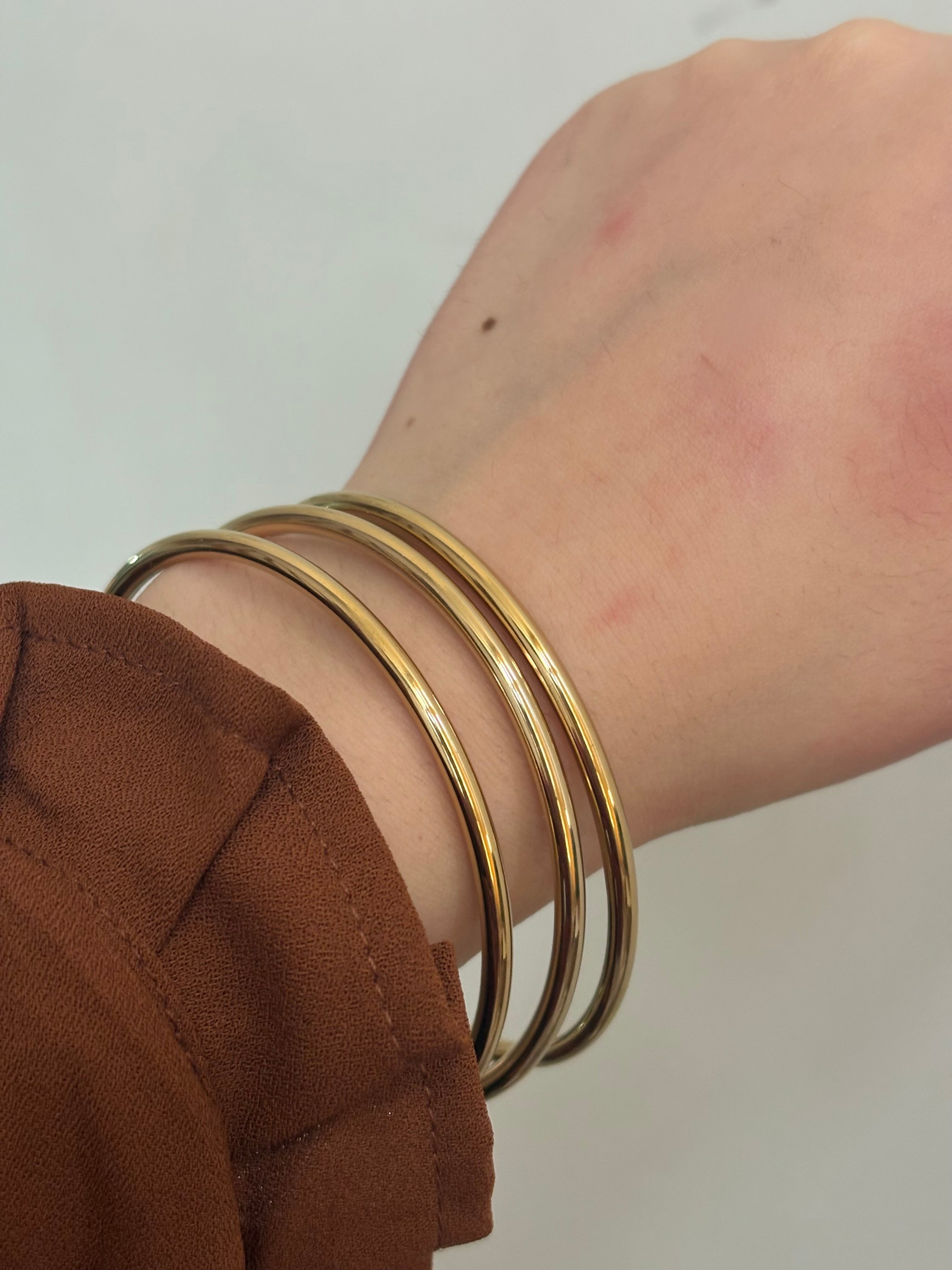 Circular bangles (set of 3)
