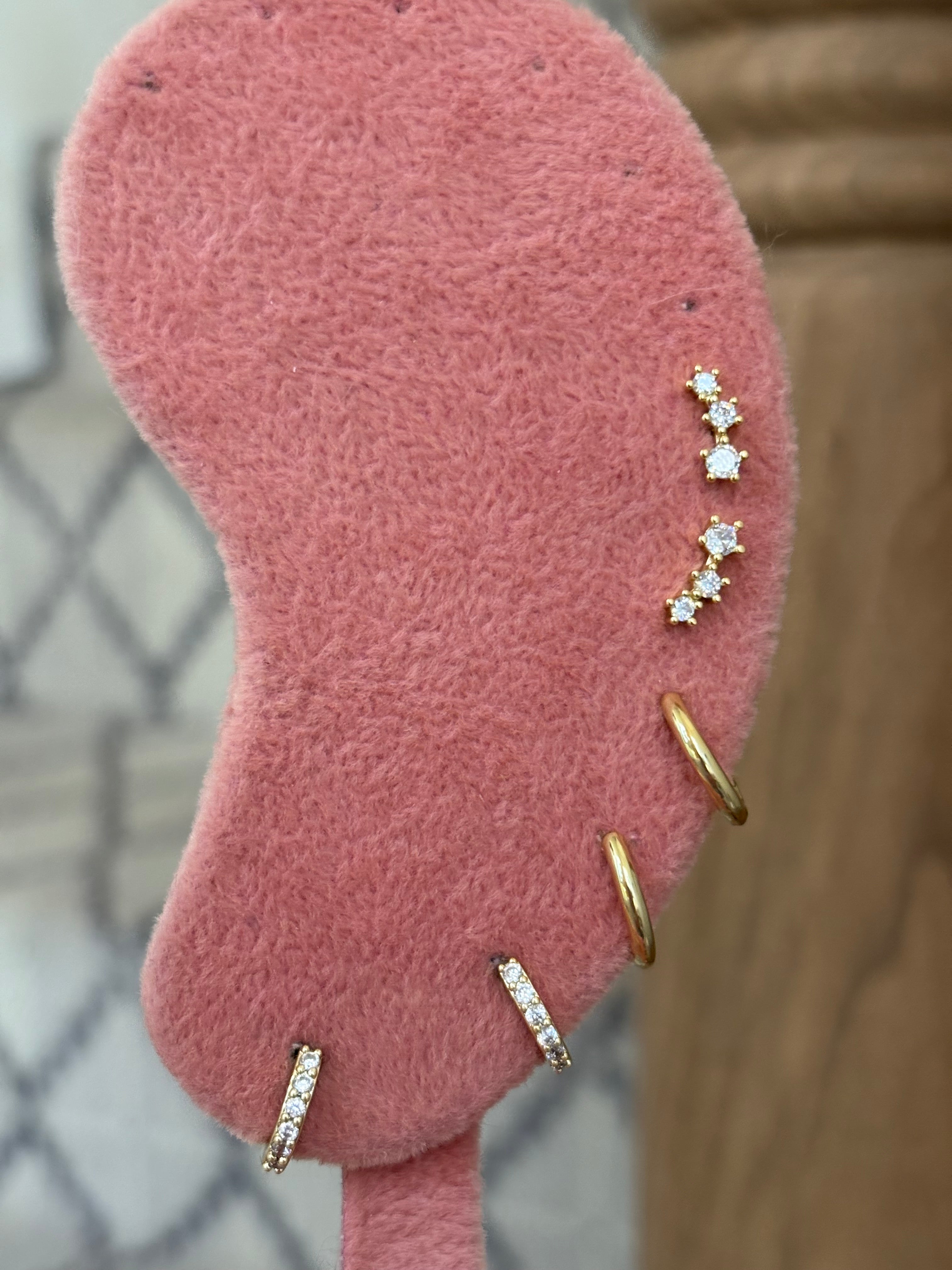 Hoop ear set