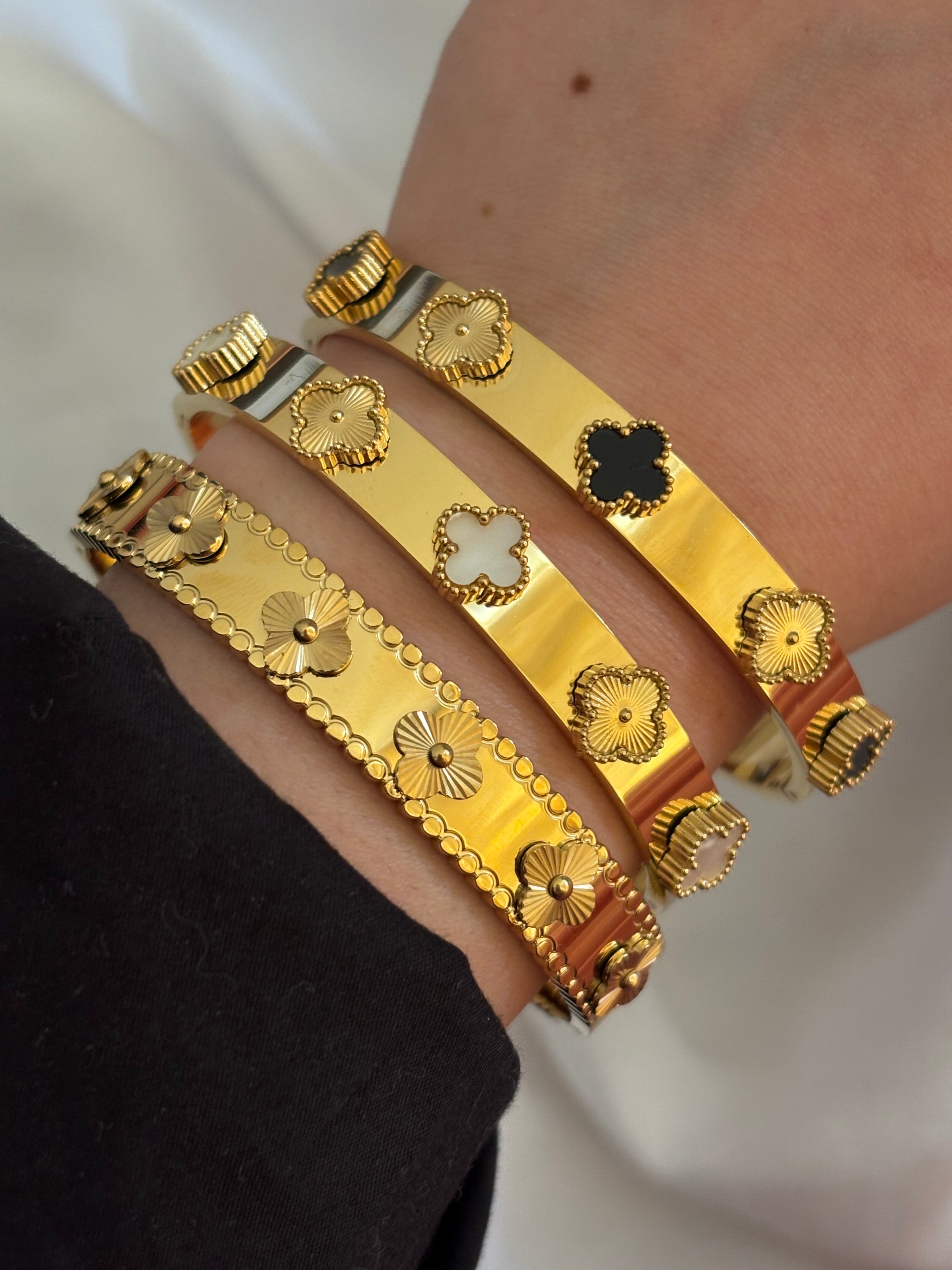Cloves bracelet