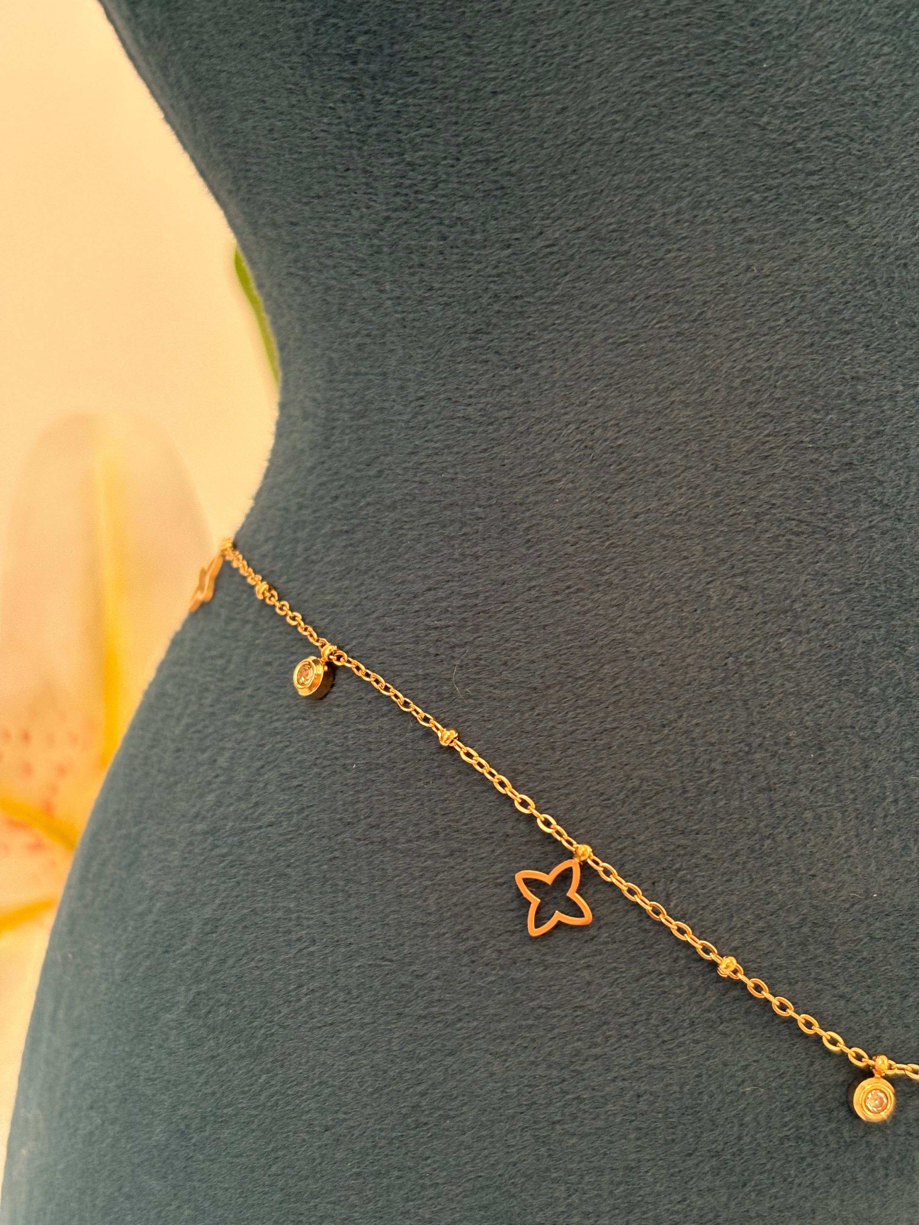 Clove waistchain