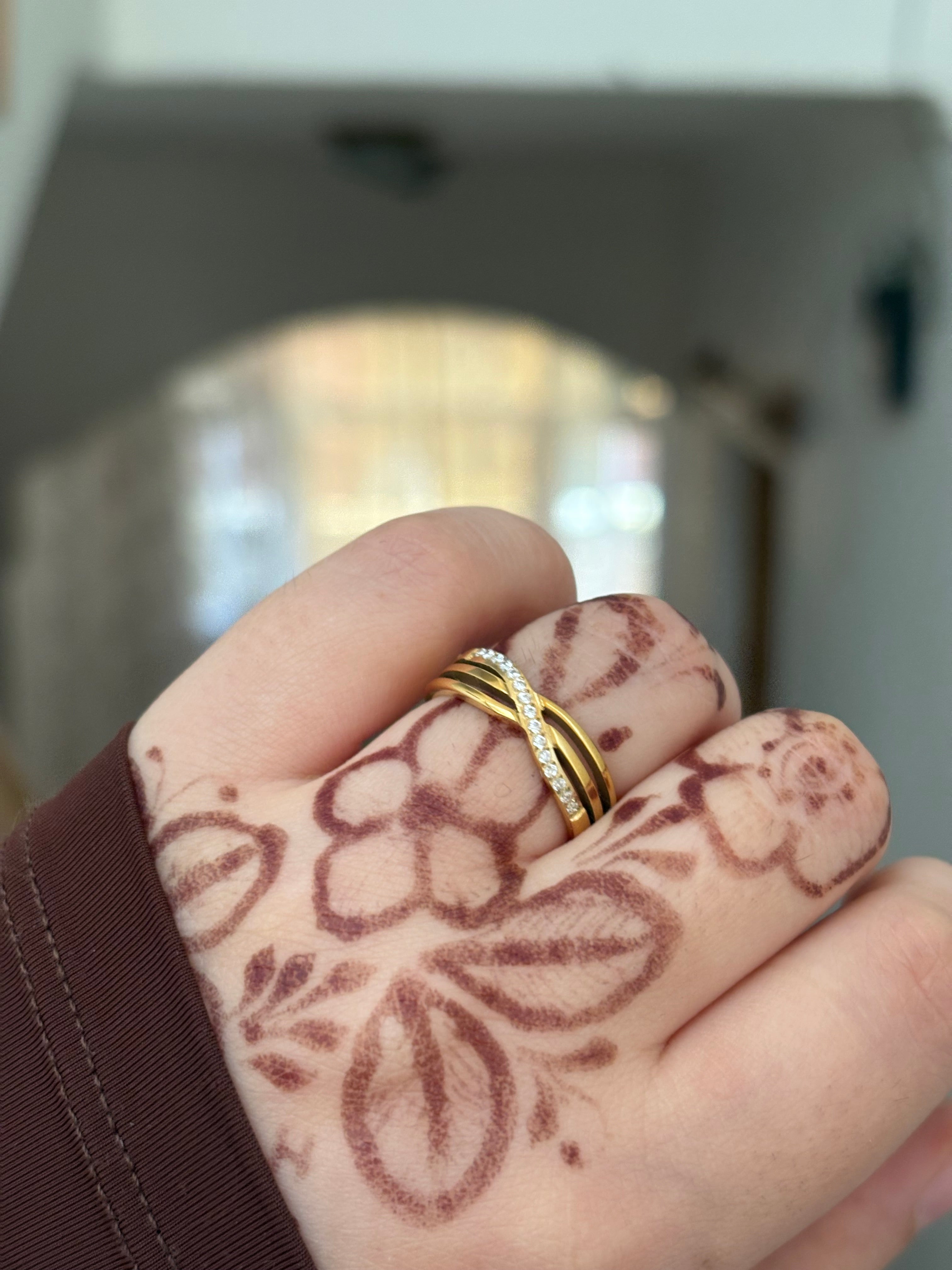 Infinity ring