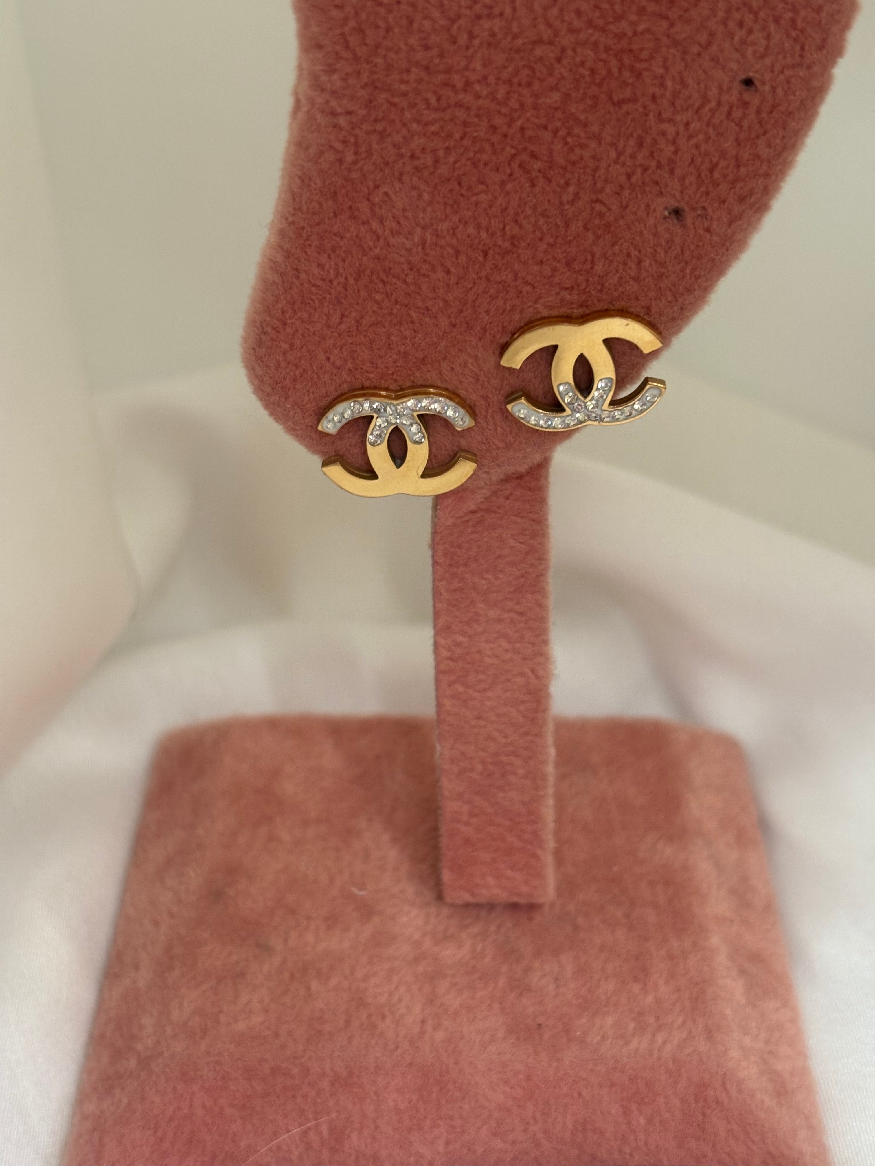 Cc studded studs