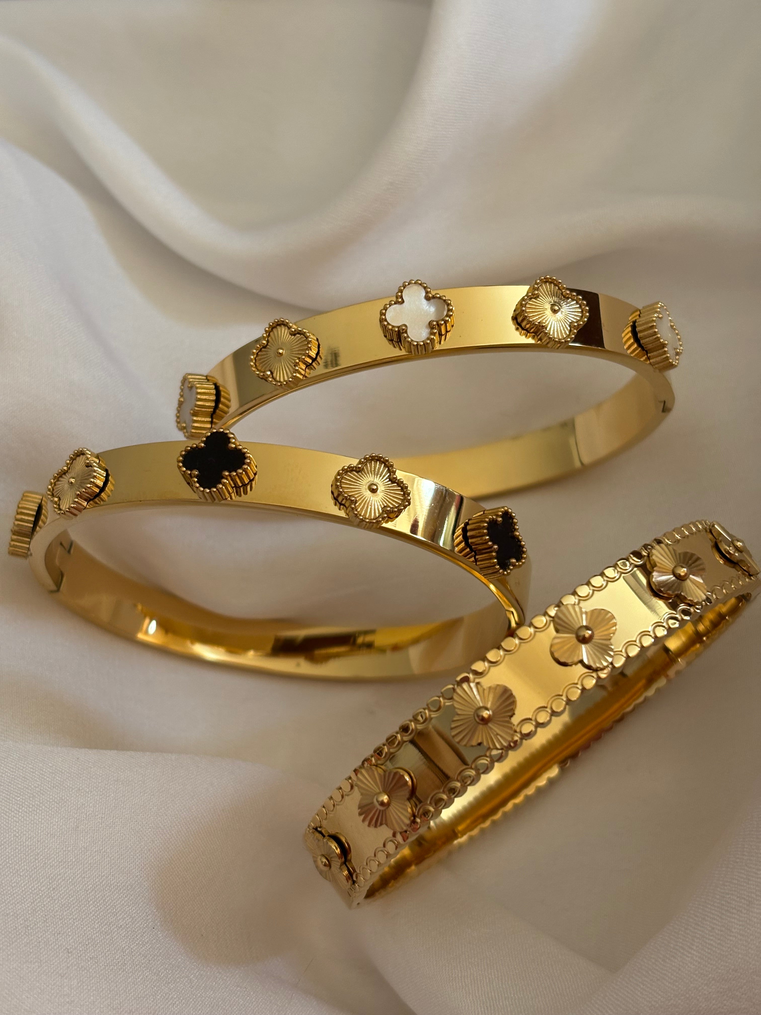 Cloves bracelet