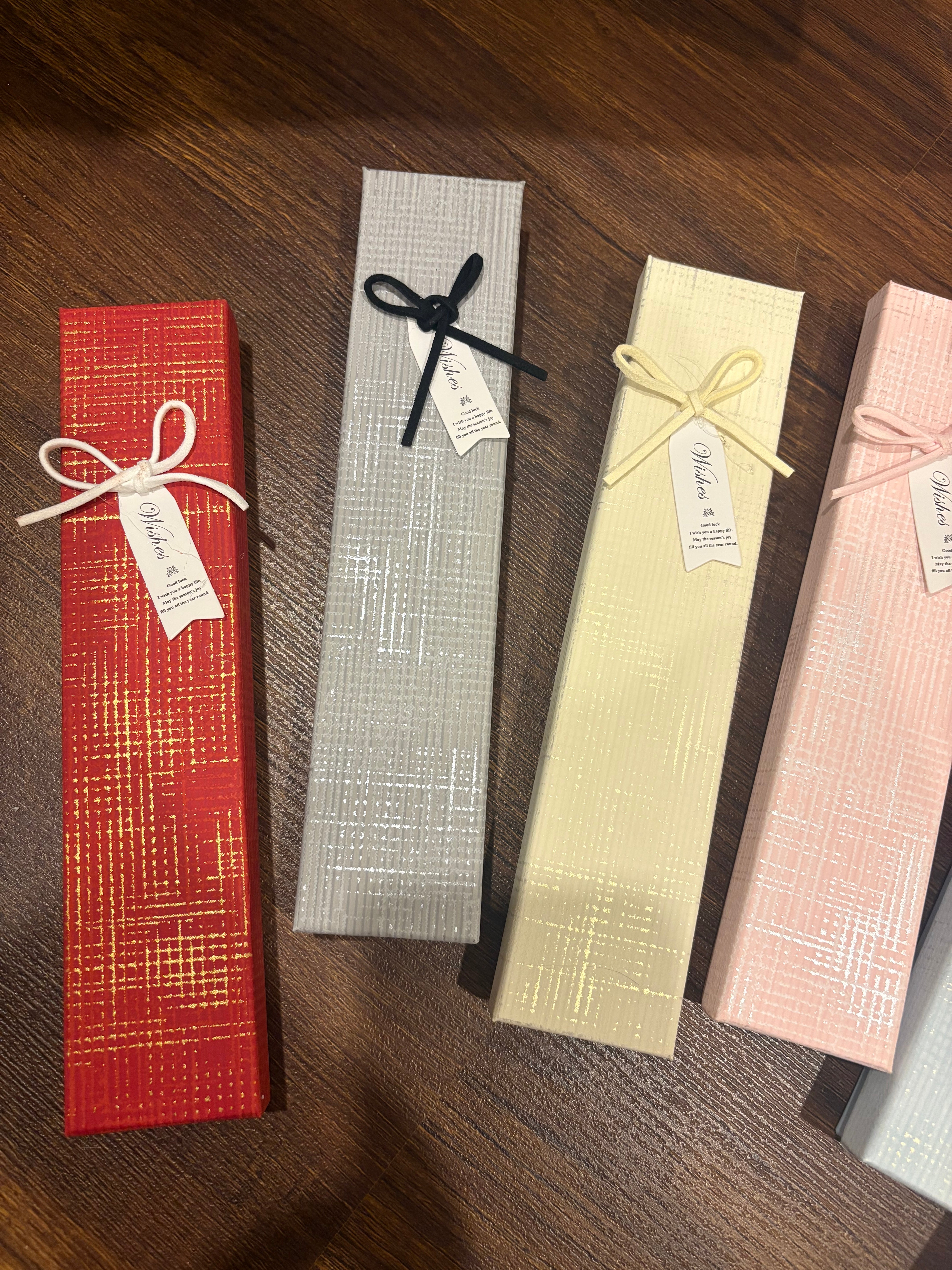 Chain bracelet box
