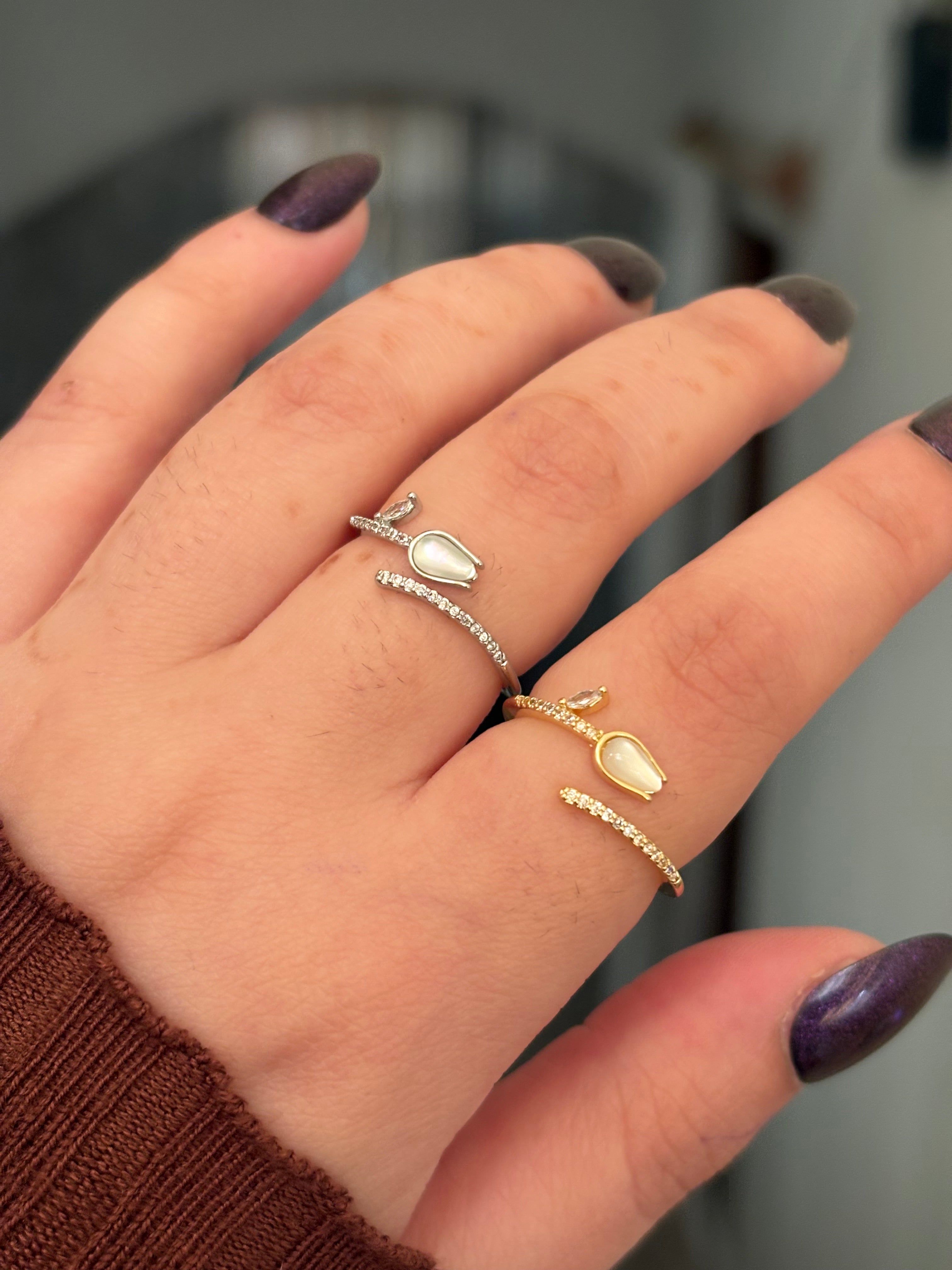 Tulip ring