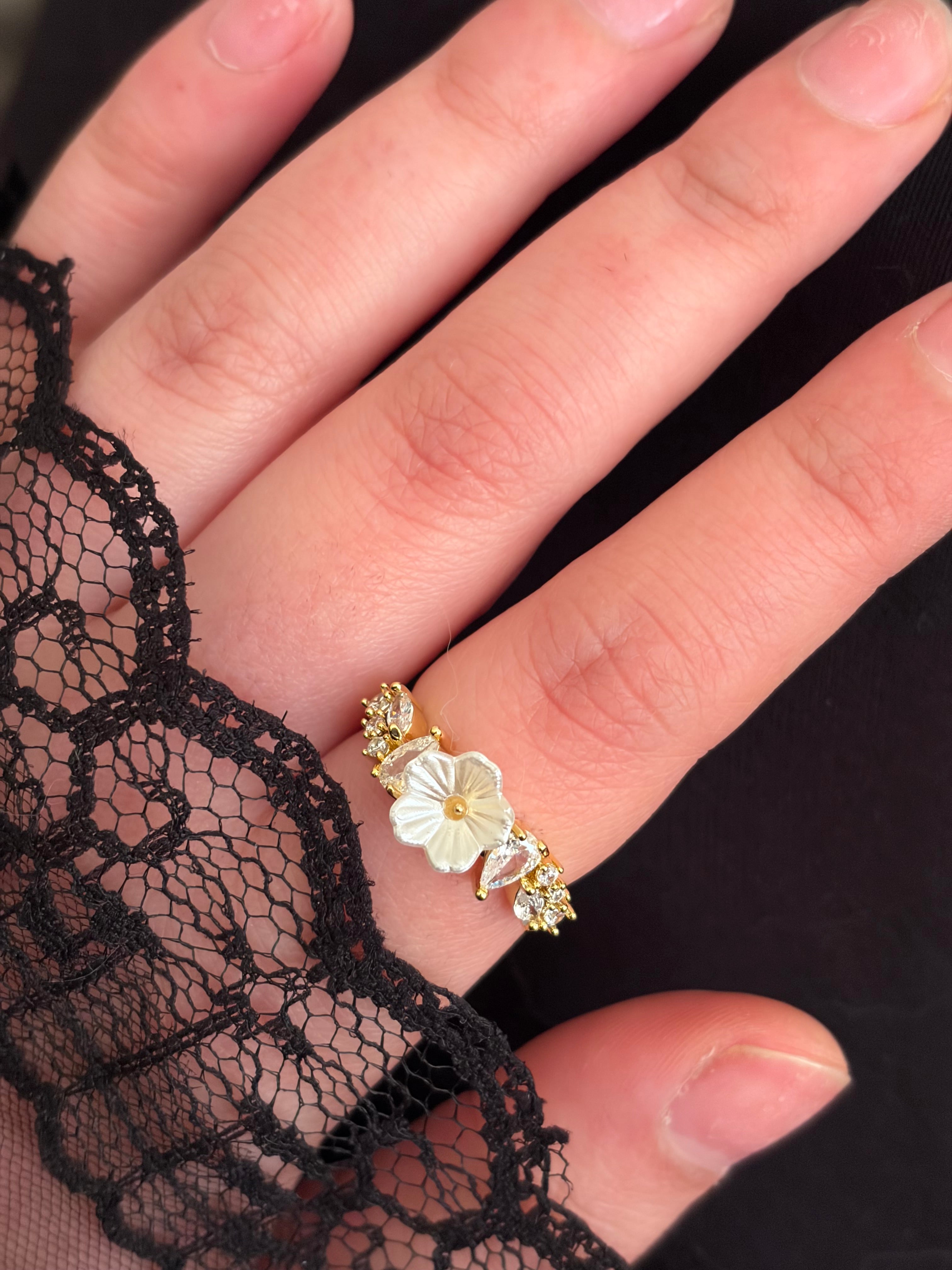 Rapunzel ring