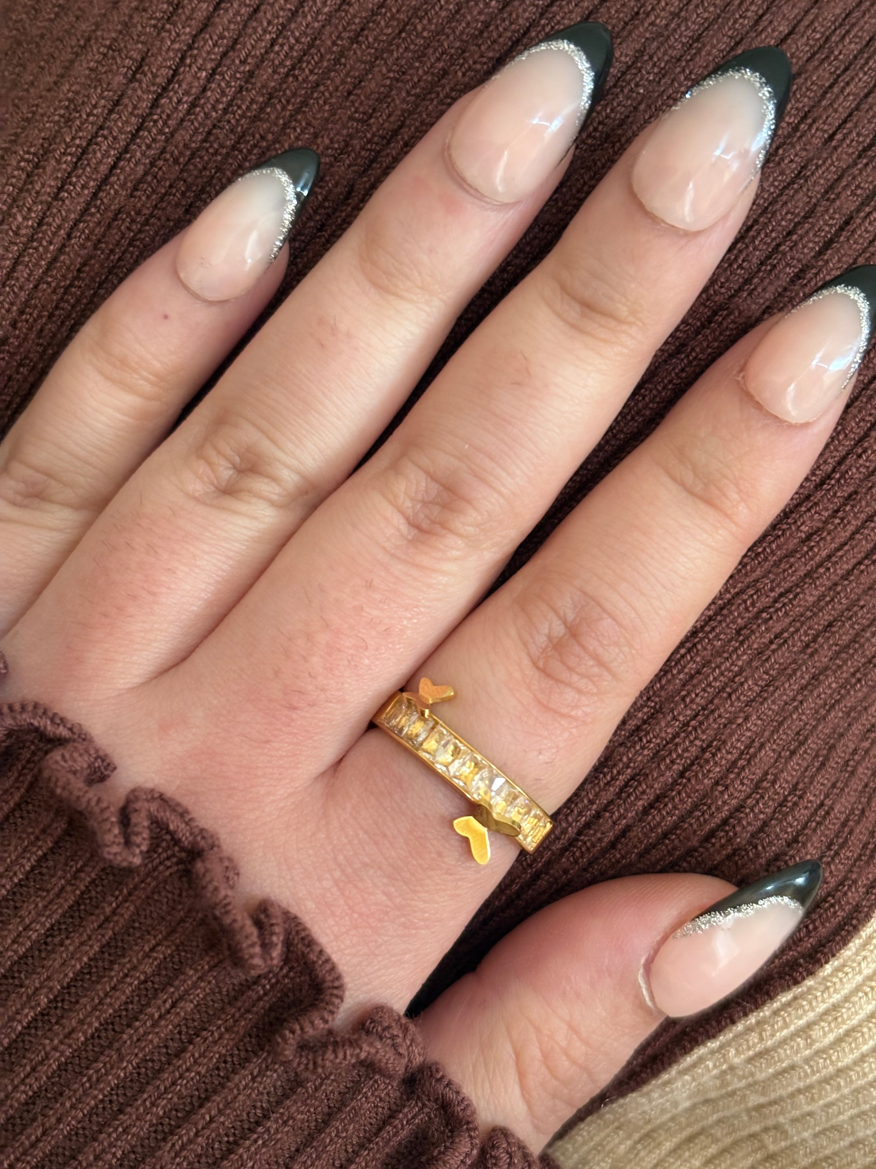 Butterfly ring