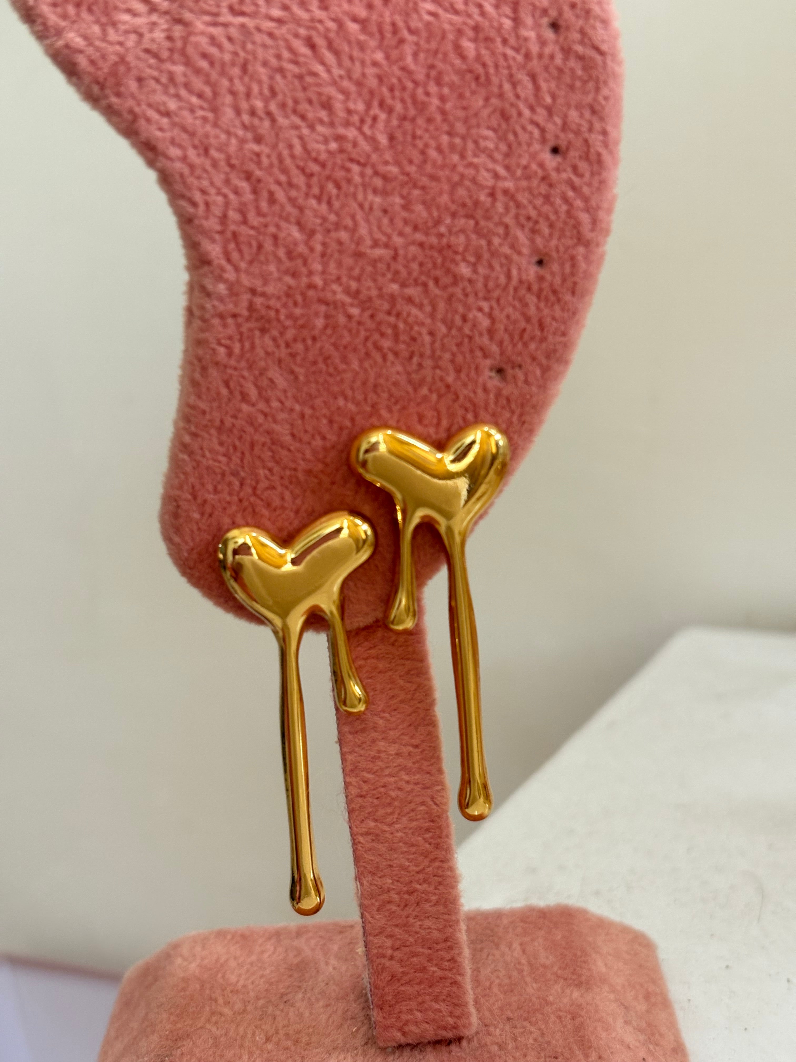 Heart drip earring