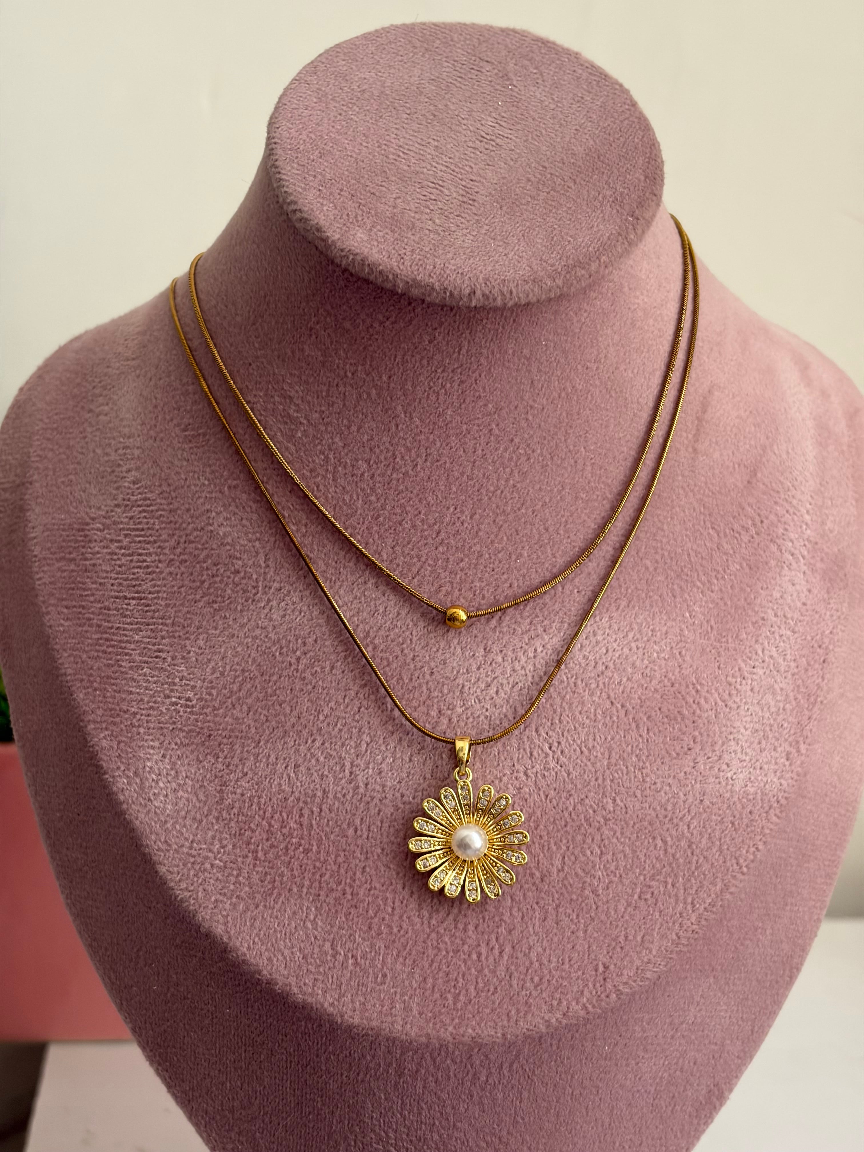 Sun layered necklace