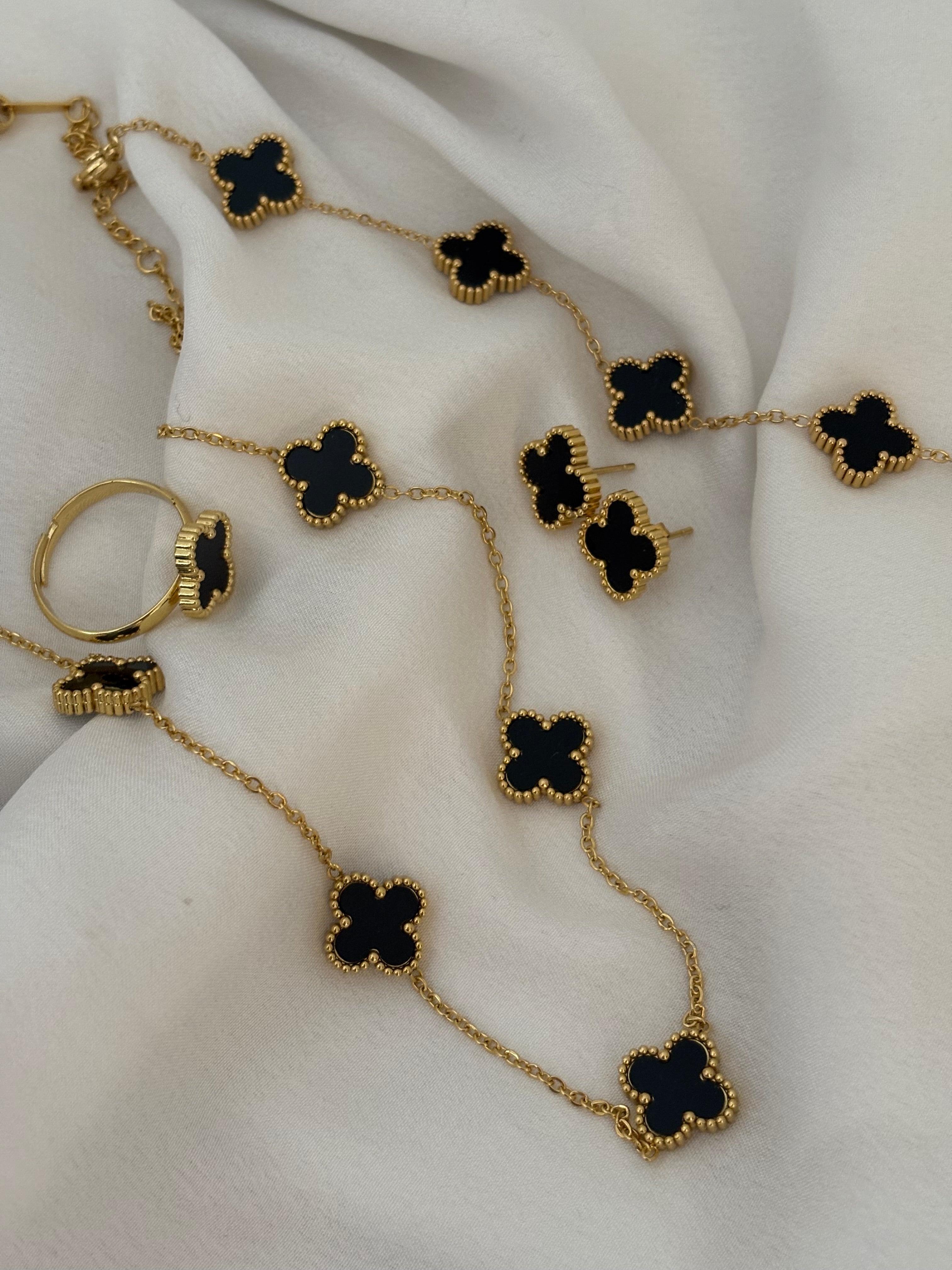Clover set