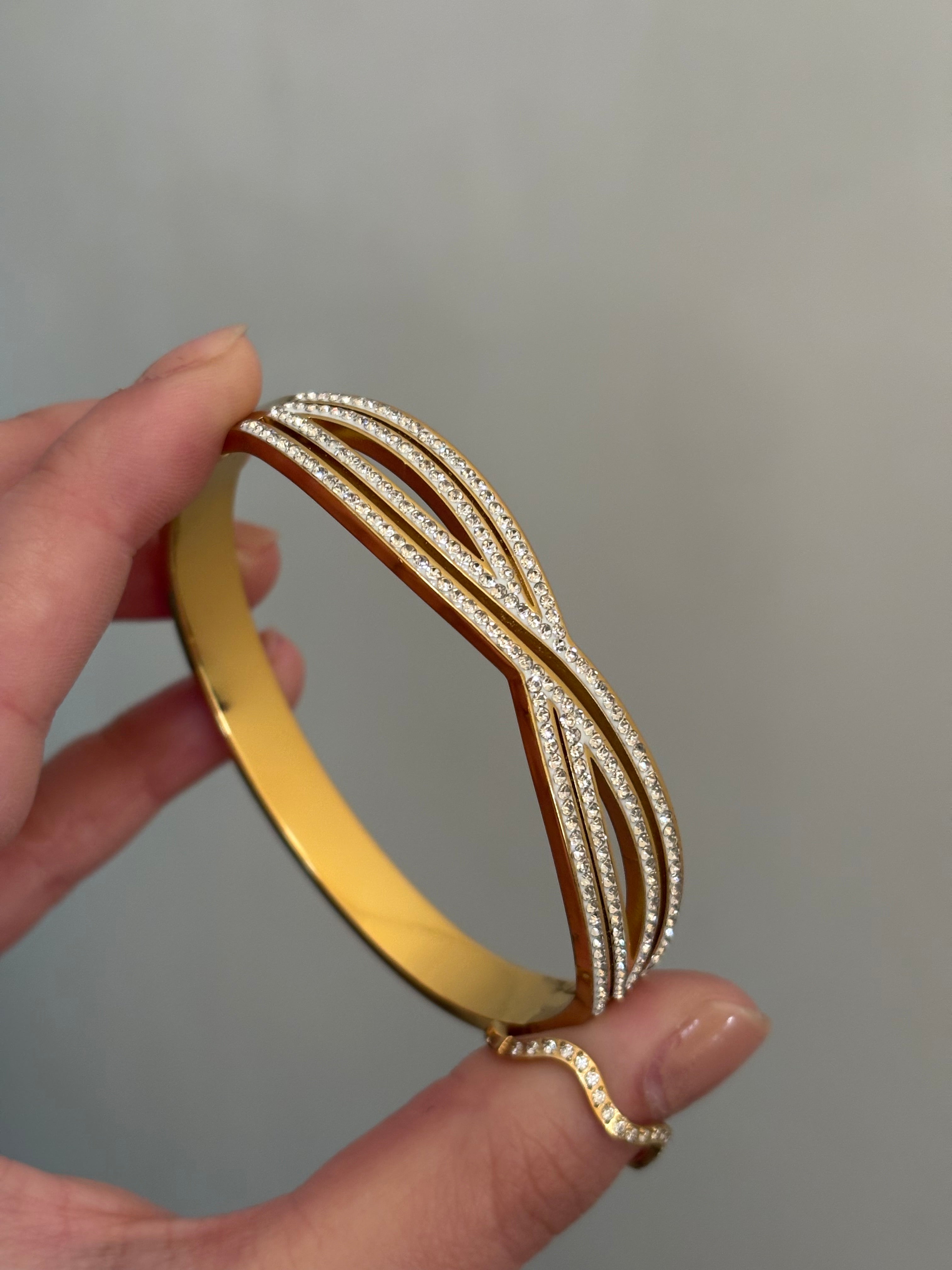 Infinity bracelet
