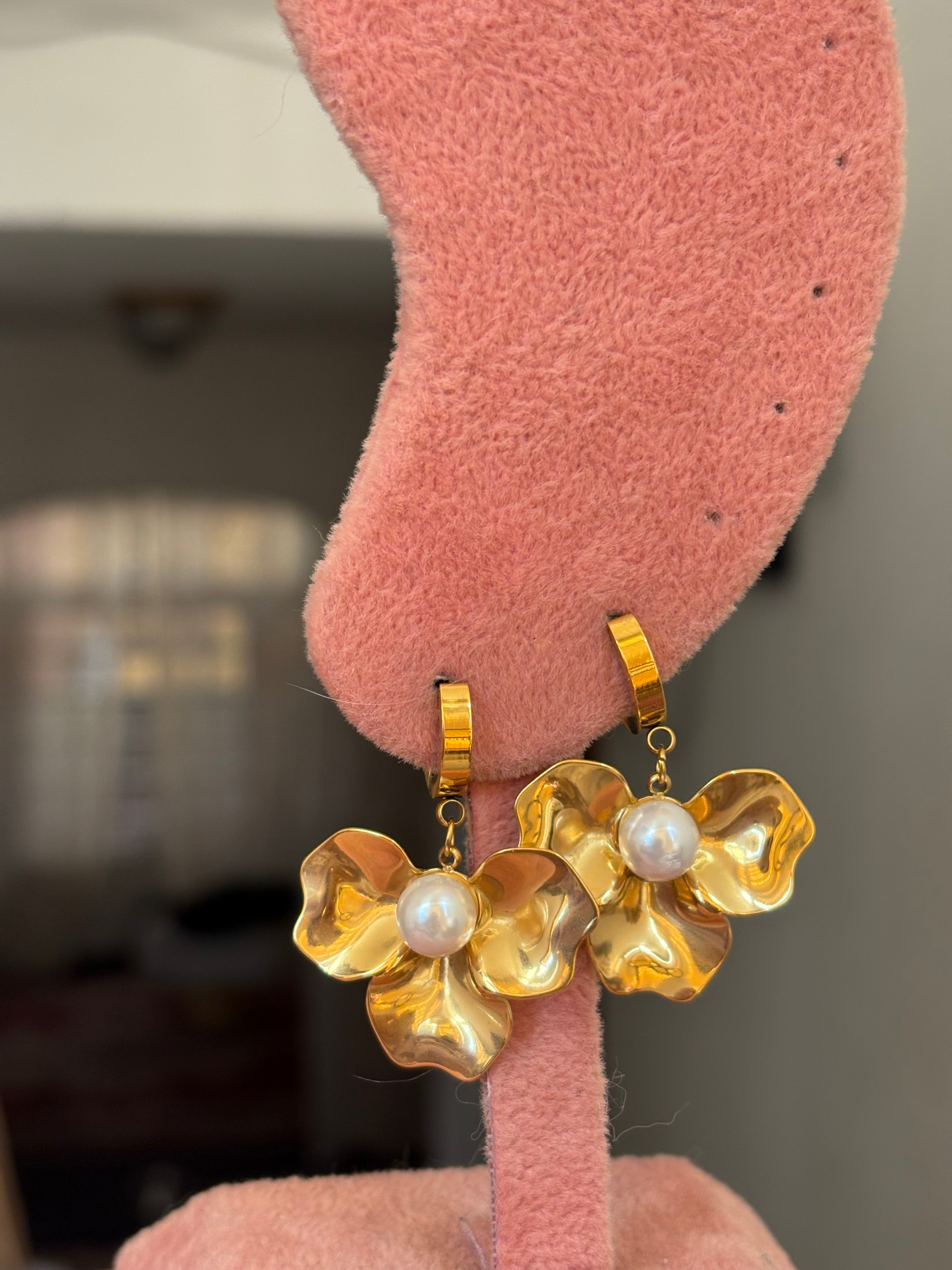 Flower earring