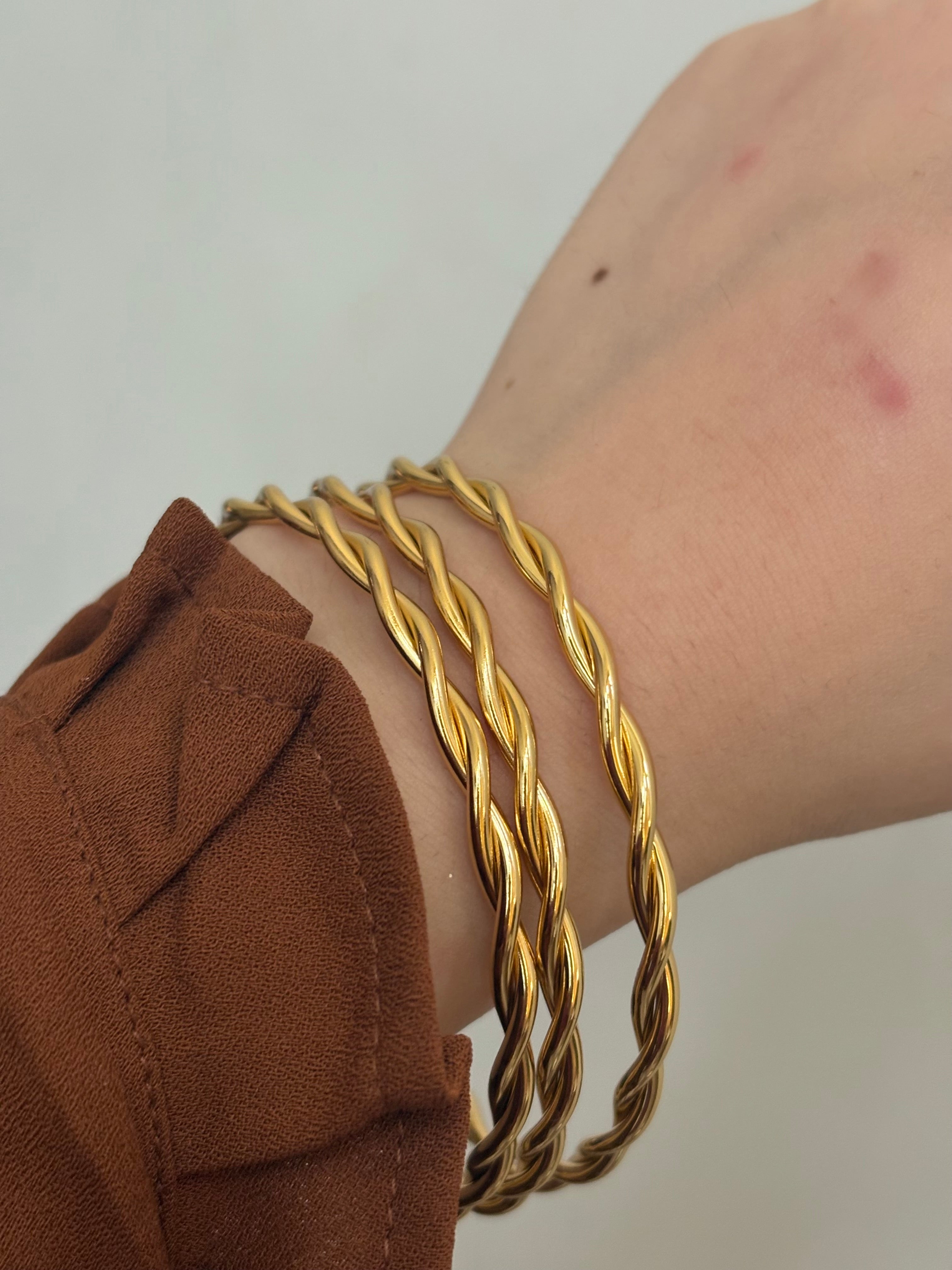 Twisted bangles(set of 3)