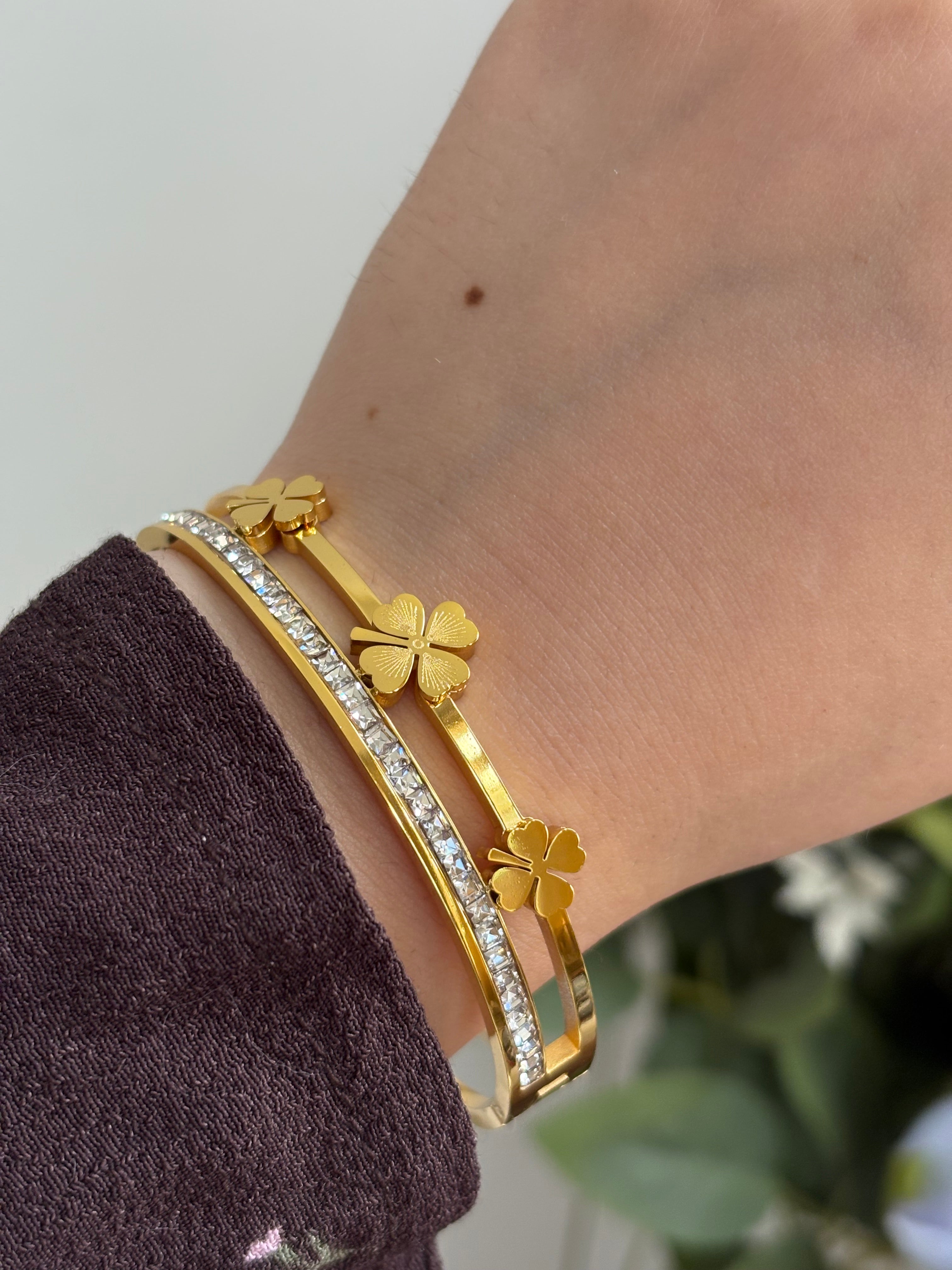 Cloves bracelet