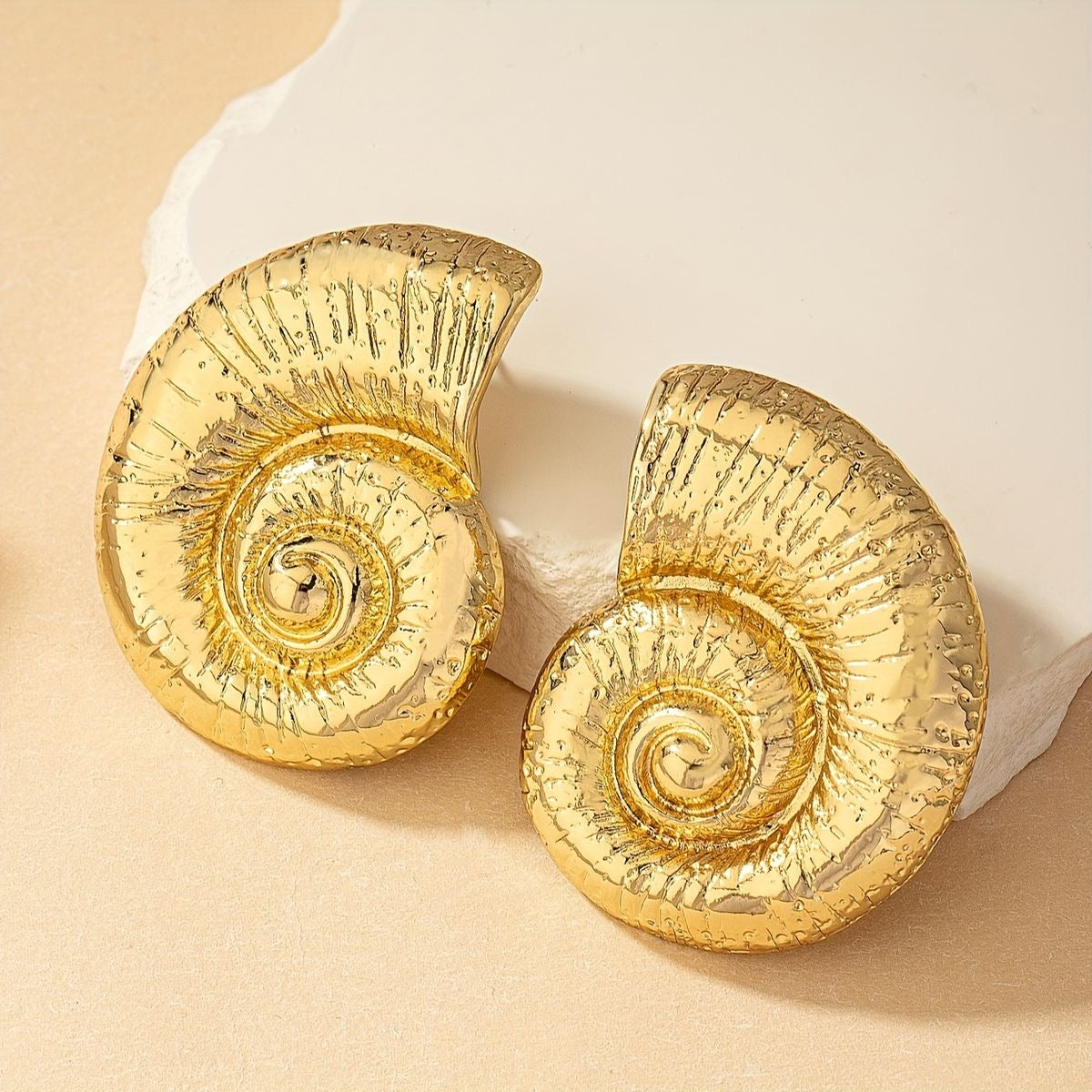 Snail earring